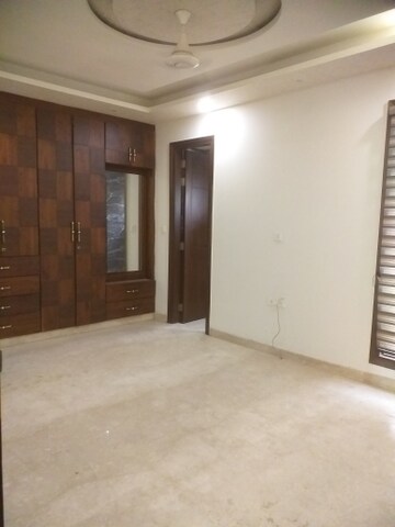 Room in 3 BHK Builder Floor at East Patel Nagar – for Sale