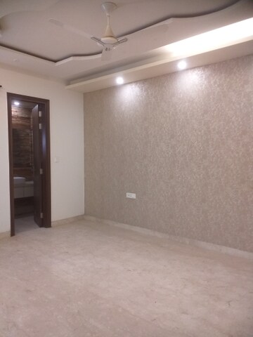 Room in 3 BHK Builder Floor at East Patel Nagar – for Sale