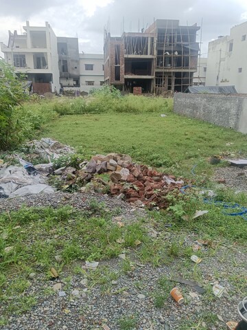  Plot For Sale in Jakhan