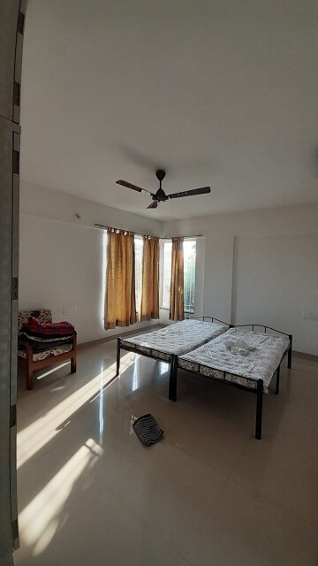Bedroom in 6+ BHK Apartment at Karve Nagar – for Sale