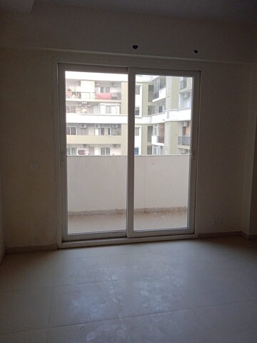 Room in 4 BHK Builder Floor at BPTP District, Sector 81 – for Sale