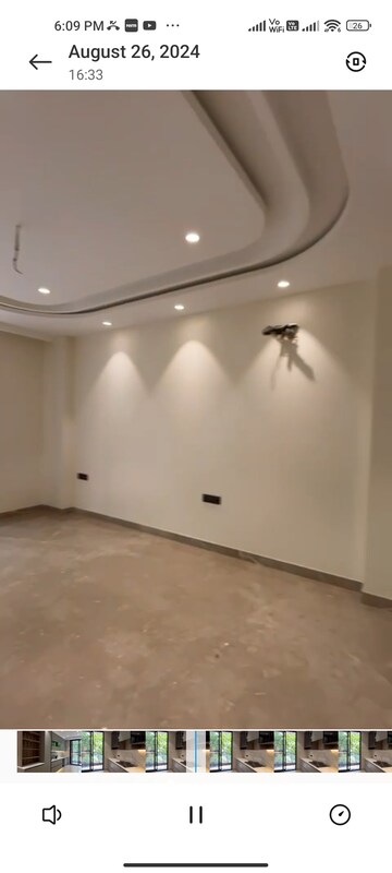 Room in 4 BHK Builder Floor at BPTP District, Sector 81 – for Sale