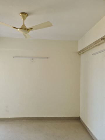 Room in 3 BHK Apartment at Jaypee Greens Aman, Sector 151 – for Sale