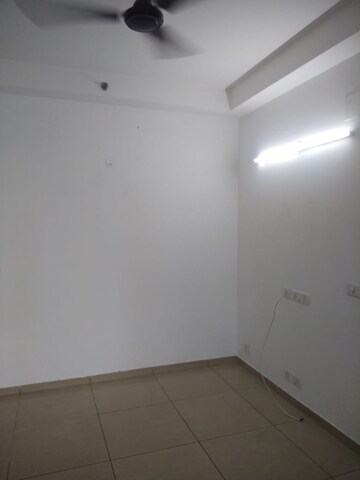 Room in 2 BHK Apartment at Logix Blossom County, Sector 137 – for Sale