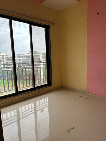 Room in 1 BHK Apartment at Akash Arpan Residency, Nalasopara West – for Sale