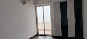 Room in 4 BHK Apartment at Ansal Royal Heritage, Sector 70 – for Sale