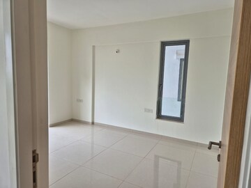 Room in 3 BHK Apartment at Kalpataru Jade Residences, Baner – for Sale