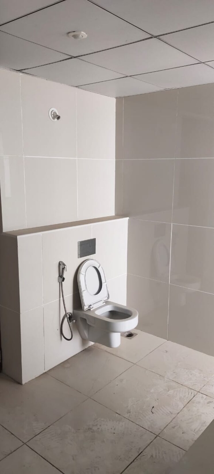 Bathroom, marvel-sangria 4 Bedroom 4560 Sq.Ft. Apartment In Mohammadwadi Pune 7471451