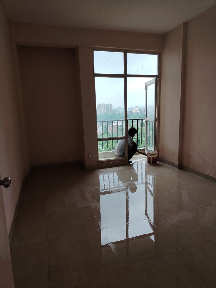 Room, unitech-south-city 2 Bedroom 1200 Sq.Ft. Apartment In South City Lucknow 7471601