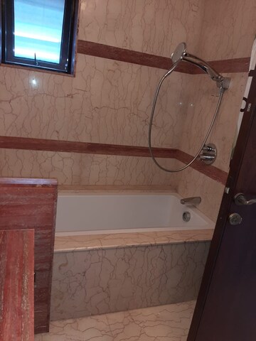 Bathroom in 4 BHK Apartment at Lavelle Road – for Rent