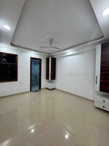 Room in 3 BHK Builder Floor at Chattarpur – for Sale