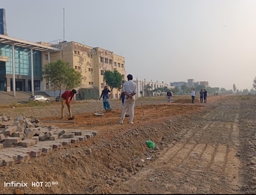 रेसिडेन्शियल प्लॉट वर्ग यार्ड फॉर रीसेल इन न्यू इंडस्ट्रियल टाउनशिप फरीदाबाद  7472290