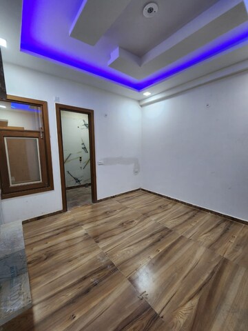 Room in 2 BHK Apartment at Ambesten Twin County, Sector 1 Greater Noida – for Sale