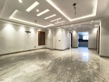 Room in 4 BHK Builder Floor at Vasant Kunj – for Sale