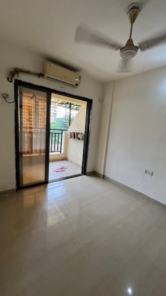 2 BHK Apartment For Rent in Shreenathji Tower Parnaka Thane  7472593