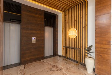 Lift in 2 BHK Apartment at Farcon Avenue, Kardhani – for Sale