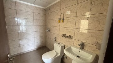 Bathroom in 3.5 BHK Apartment at Panchsheel Greens II, Sector 16 Greater Noida – for Sale