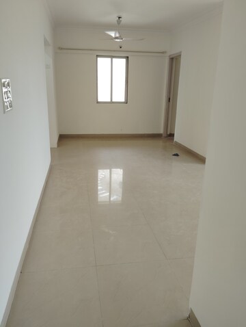 Room in 2.5 BHK Apartment at Nahar Amrit Shakti Yvonne, Chandivali – for Sale