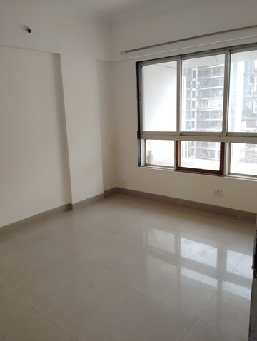 Room in 3 BHK Apartment at Nahar Amrit Shakti, Chandivali – for Sale