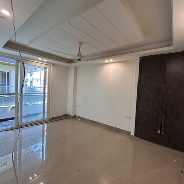 Room in 3 BHK Builder Floor at Chattarpur – for Sale