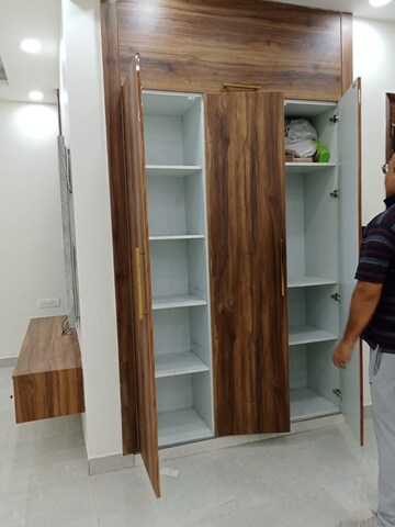 Furnished Amenities in 2 BHK Apartment at Paras Tierea, Sector 137 – for Sale