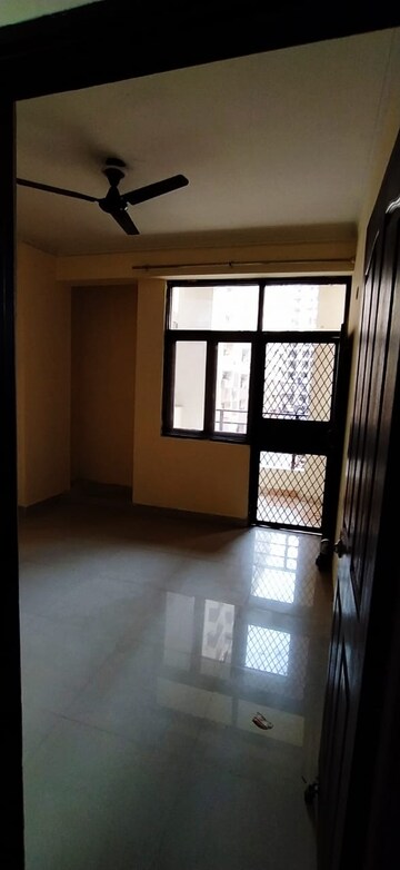 Room in 2 BHK Apartment at Proview Officer City 2, Raj Nagar Extension – for Sale