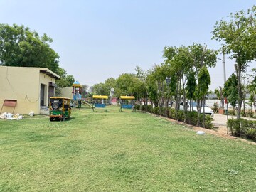  Plot – Garden View at Chhata - for Sale