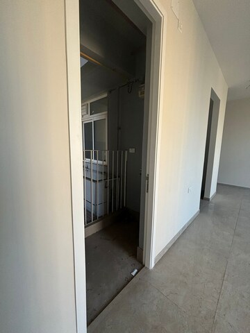 Room in 2 BHK Apartment at Tata Serein, Pokhran Road No 2 – for Sale