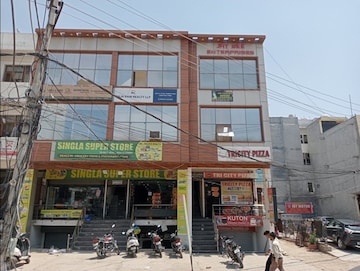 Commercial Showroom 4000 Sq.Ft. For Resale in Lohgarh Zirakpur  7474073