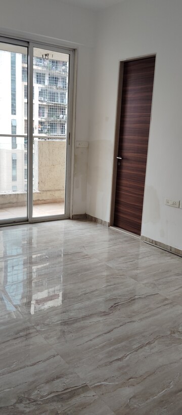 Room in 3 BHK Apartment at Nahar Amrit Shakti, Chandivali – for Sale