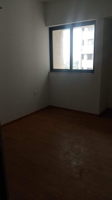 Room in 2.5 BHK Apartment at Lodha Downtown, Dombivli East – for Sale