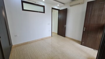 Room in 2 BHK Builder Floor at Lajpat Nagar – for Sale