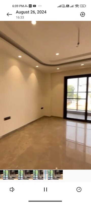 Room in 3 BHK Builder Floor at BPTP Park Central, Sector 85 – for Sale