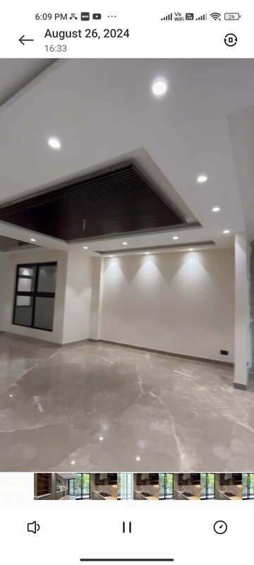 Building Lobby in 3 BHK Builder Floor at BPTP Park Central, Sector 85 – for Sale
