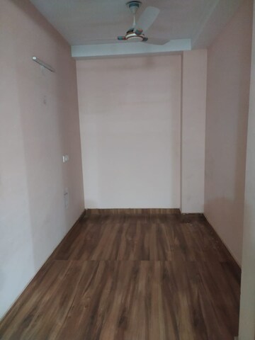 Room in 2 BHK Apartment at Huda Staff Colony, Sector 46 – for Rent