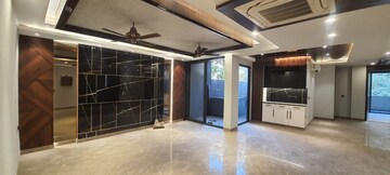 Parking in 3.5 BHK Builder Floor at Dlf Phase I – for Sale