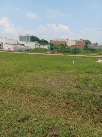  Plot For Sale in Bhopani Village
