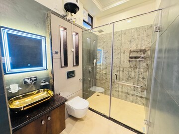 Attached Bathroom in 6 BHK Independent House at Chitrakoot – for Sale