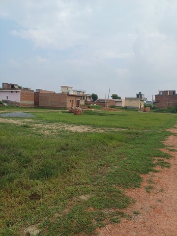  Plot For Sale in Bhopani Village
