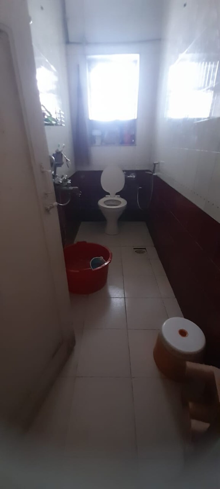 Bathroom, pratap-tower 2 Bedroom 650 Sq.Ft. Apartment In Uthalsar Thane 7475595