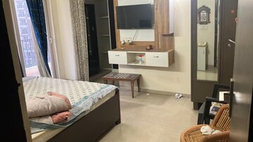 Room in 3 BHK Apartment at Trident Embassy, Sector 1 Greater Noida – for Sale
