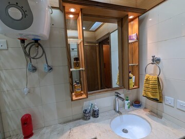 Bathroom in 3 BHK Apartment at BPTP Park Grandeura, Sector 82 – for Sale