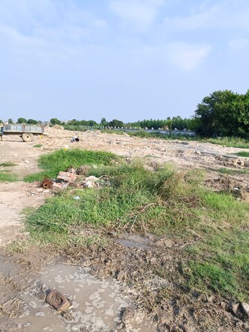 Plot Area in  Plot at Sector 40 – for Sale