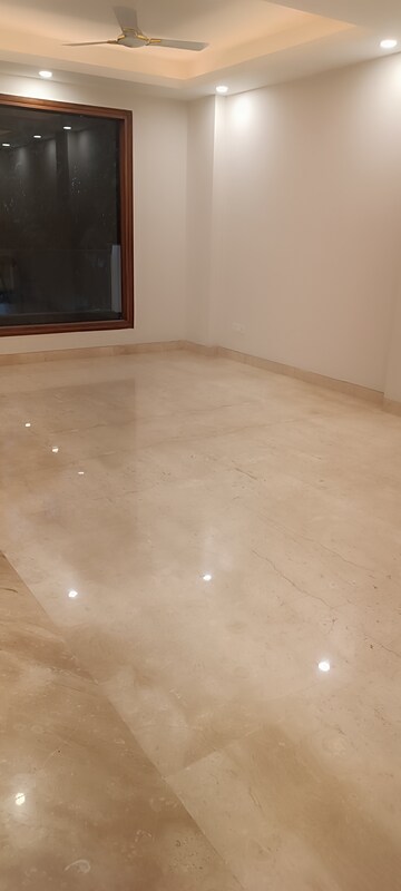 Floor Plan in  Showroom at Omaxe World Street, Sector 79 – for Sale