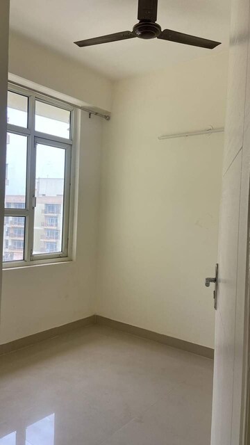 Room in 2 BHK Apartment at Signature Global Orchard Avenue, Sector 93 – for Sale