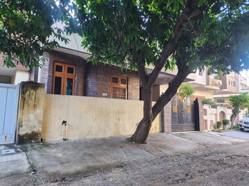  Land – Exterior View View at Mansarovar - for Sale