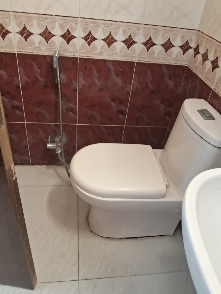 Bathroom, pentagon-queens-tower-phase-ii 2 Bedroom 1150 Sq.Ft. Apartment In Aundh Pune 7476393