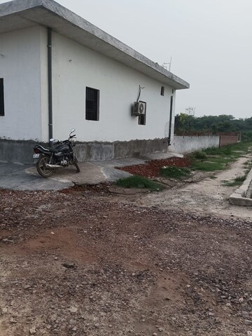  Plot For Sale in Bhopani Village