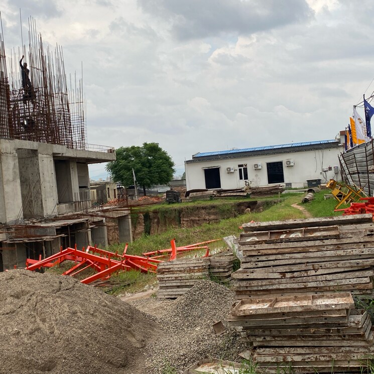 Exterior View, international airport road 3.5 Bedroom 2600 Sq.Ft. Apartment In International Airport Road Zirakpur 7476584