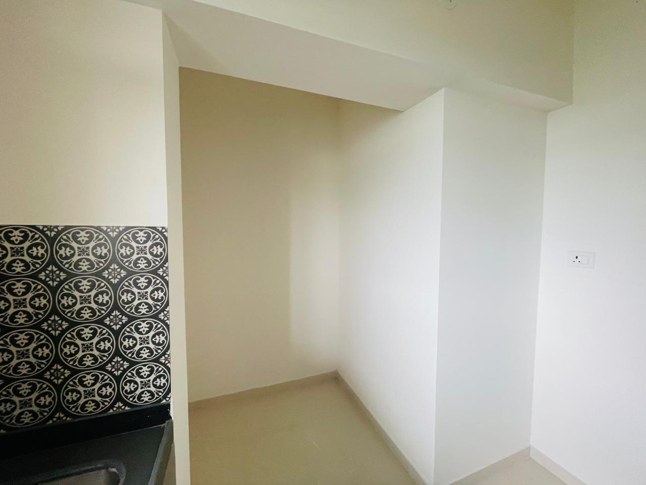 2 BHK Apartment For Rent in Lodha Amara Kolshet Road Thane  7477161